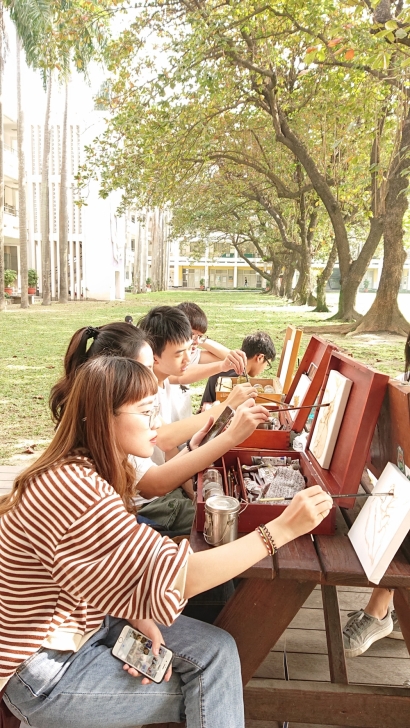 台南應用科技大學美術系-校園寫生課1.jpg